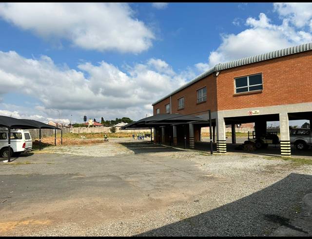 500M² OFFICE TO LET IN KEW